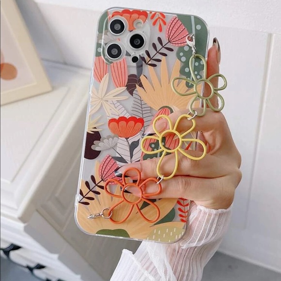 Other - 🆕 🆑🆑IPhone XS Max Flower Hand Strap Case